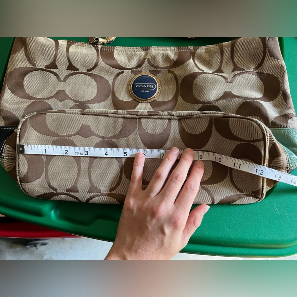 ❌SOLD❌Vintage signature COACH rainbow striped F15586 shoulder bag 🌈 - Picture 14 of 16
